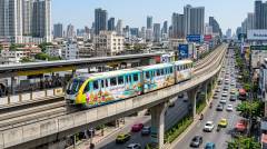 Monorail_with_advertisement_wrap…_202607182315 (1)